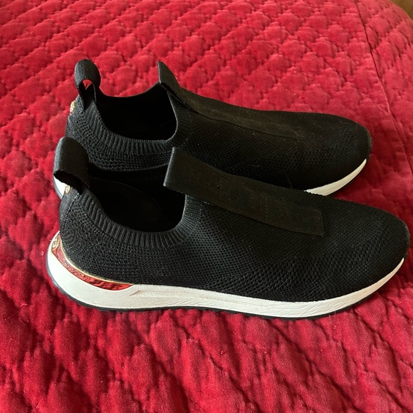 New Michael Kors Sneakers - size 10 - Picture 4 of 5